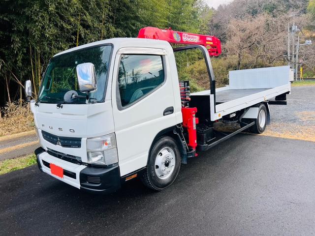 キャンター 　セーフティーローダー　ＵＮＩＣ　３段クレーン　ラジコン付き　フックイン　最大積載量３０００ｋｇ　５速マニュアル　バックカメラ　ＥＴＣ　重機・車両運搬車（2枚目）