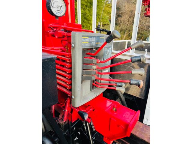 エルフトラック ロング 平ボディー ロングワイド 4WD 最大積載量2000kg ユニッククレーン ラジコン付き アウトリガー 5速マニュアル エンジン4HG1 エアコン パワステ パワーウィンドウ 坂道発進補助装置付き(11枚目)