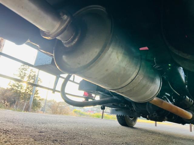 エルフトラック ロング 平ボディー ロングワイド 4WD 最大積載量2000kg ユニッククレーン ラジコン付き アウトリガー 5速マニュアル エンジン4HG1 エアコン パワステ パワーウィンドウ 坂道発進補助装置付き(51枚目)