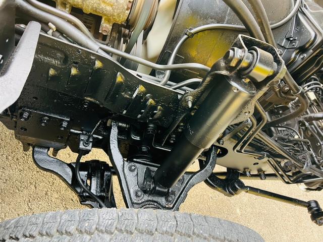 エルフトラック ロング 平ボディー ロングワイド 4WD 最大積載量2000kg ユニッククレーン ラジコン付き アウトリガー 5速マニュアル エンジン4HG1 エアコン パワステ パワーウィンドウ 坂道発進補助装置付き(61枚目)