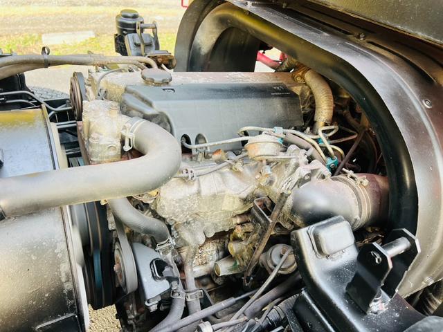 エルフトラック ロング 平ボディー ロングワイド 4WD 最大積載量2000kg ユニッククレーン ラジコン付き アウトリガー 5速マニュアル エンジン4HG1 エアコン パワステ パワーウィンドウ 坂道発進補助装置付き(63枚目)