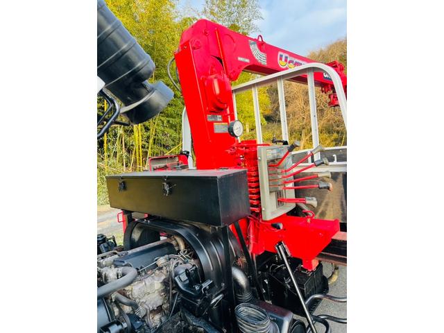 エルフトラック ロング 平ボディー ロングワイド 4WD 最大積載量2000kg ユニッククレーン ラジコン付き アウトリガー 5速マニュアル エンジン4HG1 エアコン パワステ パワーウィンドウ 坂道発進補助装置付き(64枚目)