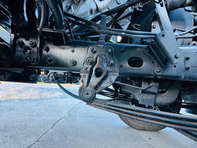 ヒノレンジャー 　セルフローダー　タダノ４段クレーン　ラジコン付き　ウインチ付き　アウトリガー　６速マニュアル　ＥＴＣ　最大積載量２０５０ｋｇ（27枚目）