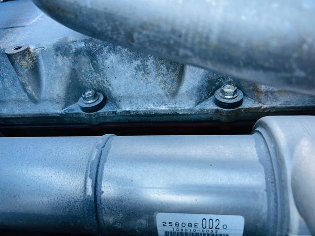 ヒノレンジャー 　セルフローダー　タダノ４段クレーン　ラジコン付き　ウインチ付き　アウトリガー　６速マニュアル　ＥＴＣ　最大積載量２０５０ｋｇ（35枚目）