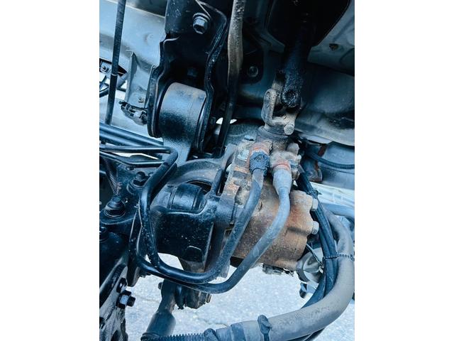 ヒノレンジャー 　セルフローダー　タダノ４段クレーン　ラジコン付き　ウインチ付き　アウトリガー　６速マニュアル　ＥＴＣ　最大積載量２０５０ｋｇ（37枚目）