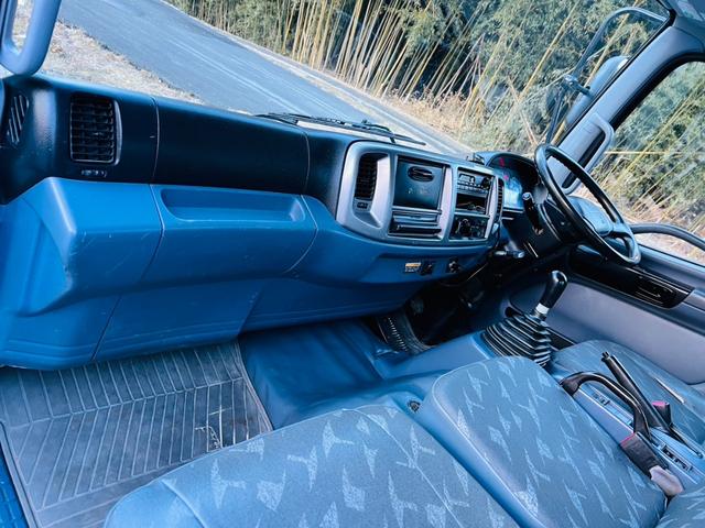 ヒノレンジャー 　セルフローダー　タダノ４段クレーン　ラジコン付き　ウインチ付き　アウトリガー　６速マニュアル　ＥＴＣ　最大積載量２０５０ｋｇ（47枚目）