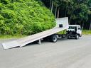 　セルフローダー　重機運搬車　最大積載量８５００ｋｇ　ラジコン付き　６速マニュアル　板張り　ＰＫ３６Ｃ　エンジン日野Ｊ０７Ｅ　ウインチ付き　作業灯　ＥＴＣ　ＡＭＦＭラジオ（17枚目）