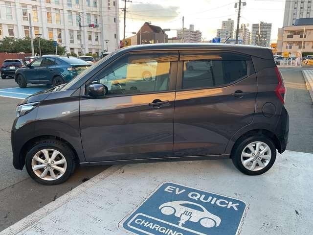 デイズ 660 X 4WD ワンオーナー 寒冷地仕様車 バックカメラ ブレーキサポート LDW エアコン インテリジェントキー 禁煙車 フルタイム4WD 1オーナー エアバッグ 寒冷地仕様 キーフリー バックカメラ 盗難防止装置 パワーステアリング パワーウインドウ(6枚目)