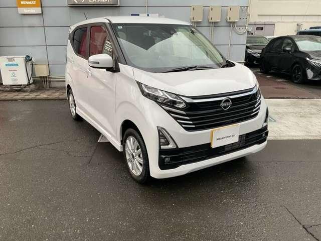 デイズ 660 ハイウェイスターX 4WD 360°セーフティアシスト(全方位運転支援シ 踏み間違い防止 メモリナビ レーンキープアシスト LEDライト インテリキー AW バックカメラ 盗難防止 アイドリングストップ 4WD ナビ&TV エアコン パワーウインドウ 寒冷地仕様 キーレス(6枚目)