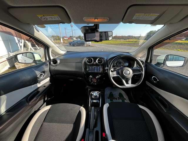 ノート 1.2 e-POWER X 360°カメラ 運転席助手席エアバック レーンキープ AUTOエアコン 盗難防止システム ナビTV 運転席エアバッグ キーレスエントリー ドラレコ ETC車載器 アイドリングストップ パワーウィンドウ(4枚目)