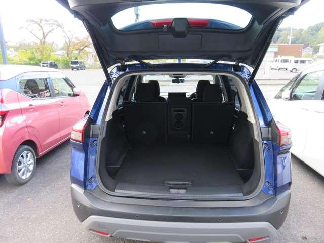 エクストレイル １．５　Ｘ　ｅ－４ＯＲＣＥ　４ＷＤ　エマブレ　１オーナー　レーンキープアシスト　アダプティブクルーズコントロール　禁煙　ＬＥＤヘッドライト　ドラレコ　インテリジェントキー　ＥＴＣ　４ＷＤ　記録簿　寒冷地仕様　キーレスエントリー　ＡＡＣ（8枚目）