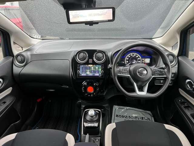 ノート １．２　ｅ－ＰＯＷＥＲ　Ｘ　Ｖセレクション　メーカーオプション　インテリジェント　クル　アラウンドカメラ　運転席助手席エアバック　エアバッグ　衝突被害軽減装置　イモビライザー　ＬＥＤヘッドライト　パワーウインドウ　レーンアシスト　クルコン　アルミホイール　スマートキー　ドラレコ　Ｂカメラ（4枚目）