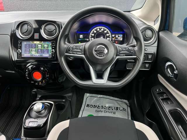 ノート １．２　ｅ－ＰＯＷＥＲ　Ｘ　Ｖセレクション　メーカーオプション　インテリジェント　クル　アラウンドカメラ　運転席助手席エアバック　エアバッグ　衝突被害軽減装置　イモビライザー　ＬＥＤヘッドライト　パワーウインドウ　レーンアシスト　クルコン　アルミホイール　スマートキー　ドラレコ　Ｂカメラ（17枚目）