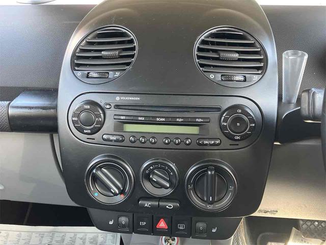 ニュービートル プラス　クリアランスソナー　ＡＴ　サンルーフ　キーレスエントリー　シートヒーター　アルミホイール　ＣＤ　エアコン　パワーウィンドウ　運転席エアバッグ（2枚目）