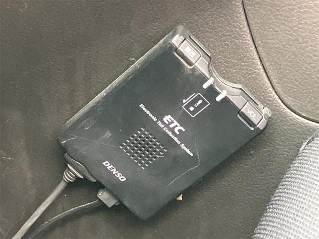 コペン アクティブトップ　ＥＴＣ　ナビ　ＴＶ　キーレスエントリー　シートヒーター　ＡＴ　ＡＢＳ　ＣＤ　アルミホイール　衝突安全ボディ　エアコン　パワーステアリング　パワーウィンドウ（6枚目）
