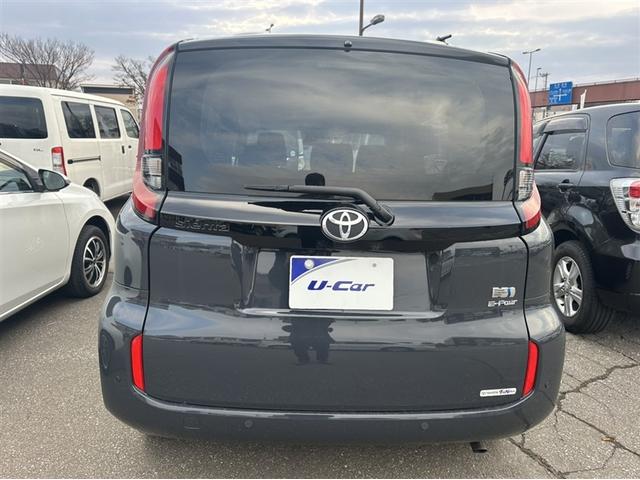 シエンタ ハイブリッドＧ　４ＷＤ　ミュージックプレイヤー接続可　衝突被害軽減システム　ＥＴＣ　両側電動スライド　ＬＥＤヘッドランプ　ワンオーナー　アルミホイール　キーレス　ＡＢＳ　エアバッグ　スマートキー（4枚目）