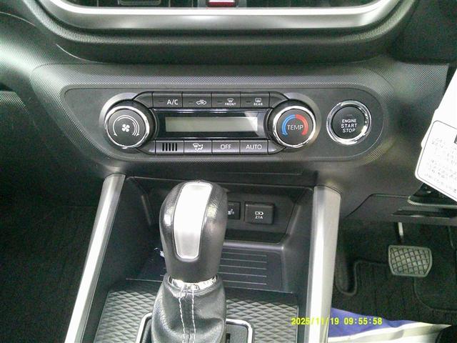 ライズ Ｚ　４ＷＤ　フルセグ　ＤＶＤ再生　バックカメラ　衝突被害軽減システム　ドラレコ　ＬＥＤヘッドランプ　アイドリングストップ　アルミホイール　キーレス　ＣＤ　ＡＢＳ　エアバッグ　スマートキー（11枚目）