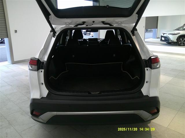 カローラクロス ハイブリッド　Ｚ　４ＷＤ　メモリーナビ　バックカメラ　衝突被害軽減システム　ＥＴＣ　ＬＥＤヘッドランプ　アルミホイール　キーレス　ＡＢＳ　エアバッグ　スマートキー　オートクルーズコントロール（7枚目）