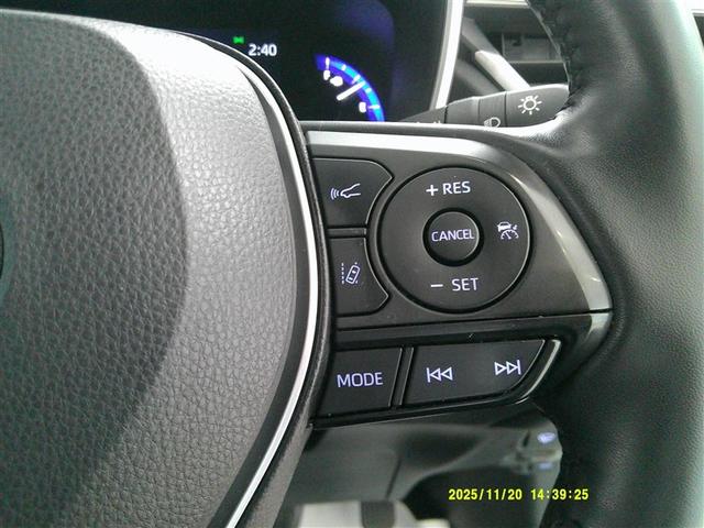 カローラクロス ハイブリッド　Ｚ　４ＷＤ　メモリーナビ　バックカメラ　衝突被害軽減システム　ＥＴＣ　ＬＥＤヘッドランプ　アルミホイール　キーレス　ＡＢＳ　エアバッグ　スマートキー　オートクルーズコントロール（8枚目）