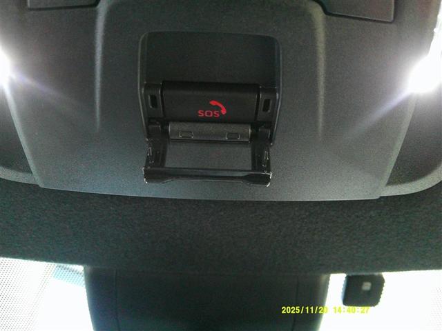 カローラクロス ハイブリッド　Ｚ　４ＷＤ　メモリーナビ　バックカメラ　衝突被害軽減システム　ＥＴＣ　ＬＥＤヘッドランプ　アルミホイール　キーレス　ＡＢＳ　エアバッグ　スマートキー　オートクルーズコントロール（22枚目）