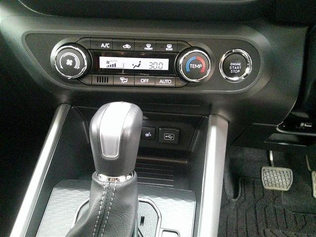 ライズ Ｚ　４ＷＤ　フルセグ　メモリーナビ　ＤＶＤ再生　ミュージックプレイヤー接続可　バックカメラ　衝突被害軽減システム　ＬＥＤヘッドランプ　ワンオーナー　アイドリングストップ　アルミホイール　キーレス　ＣＤ（11枚目）