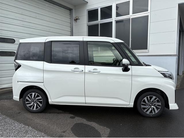 ルーミー カスタムＧ　４ＷＤ　フルセグ　メモリーナビ　ＤＶＤ再生　ミュージックプレイヤー接続可　バックカメラ　衝突被害軽減システム　両側電動スライド　ＬＥＤヘッドランプ　ウオークスルー　ワンオーナー　アイドリングストップ（3枚目）