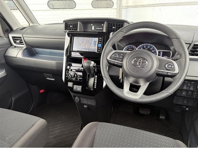 ルーミー カスタムＧ　４ＷＤ　フルセグ　メモリーナビ　ＤＶＤ再生　ミュージックプレイヤー接続可　バックカメラ　衝突被害軽減システム　両側電動スライド　ＬＥＤヘッドランプ　ウオークスルー　ワンオーナー　アイドリングストップ（6枚目）