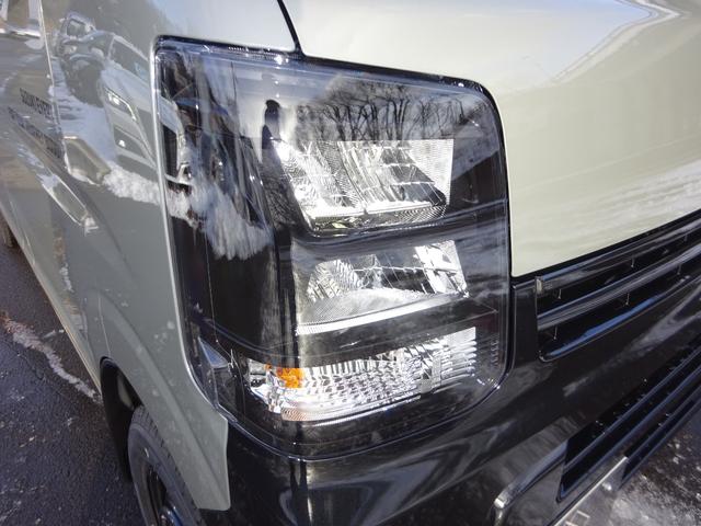 エブリイ Ｊリミテッド　ターボ　４ＷＤ　バックアイカメラ付７インチディスプレイオーディオ　スマホ連携　Ｂｌｕｅｔｏｏｔｈ　プッシュスタート　スマートキー　専用ＬＥＤヘッドライト　両側パワースライドドア　オートエアコン　ＣＶＴ（6枚目）