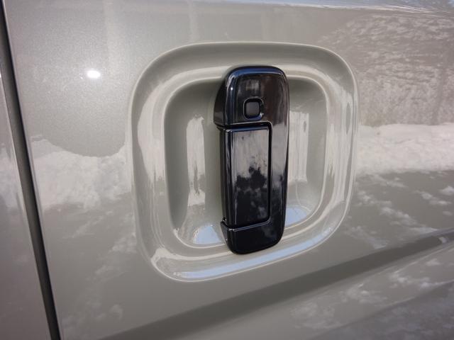 エブリイ Ｊリミテッド　ターボ　４ＷＤ　バックアイカメラ付７インチディスプレイオーディオ　スマホ連携　Ｂｌｕｅｔｏｏｔｈ　プッシュスタート　スマートキー　専用ＬＥＤヘッドライト　両側パワースライドドア　オートエアコン　ＣＶＴ（12枚目）