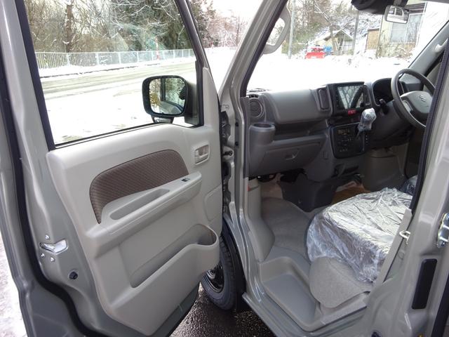 エブリイ Ｊリミテッド　ターボ　４ＷＤ　バックアイカメラ付７インチディスプレイオーディオ　スマホ連携　Ｂｌｕｅｔｏｏｔｈ　プッシュスタート　スマートキー　専用ＬＥＤヘッドライト　両側パワースライドドア　オートエアコン　ＣＶＴ（25枚目）