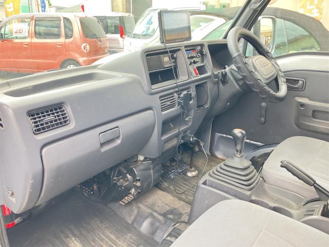 サンバーバン ＶＢ　４ＷＤ　軽バン　ＭＴ　両側スライドドア　アルミホイール　エアコン　運転席エアバッグ（41枚目）