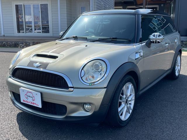 ＭＩＮＩ クーパーＳ　クラブマン　クーパーＳ　クラブマン　１．６ターボ！禁煙！夏タイヤ新品交換済み！純正ＣＤオーディオ！オートエアコン！キーレス！ＥＴＣ！（12枚目）