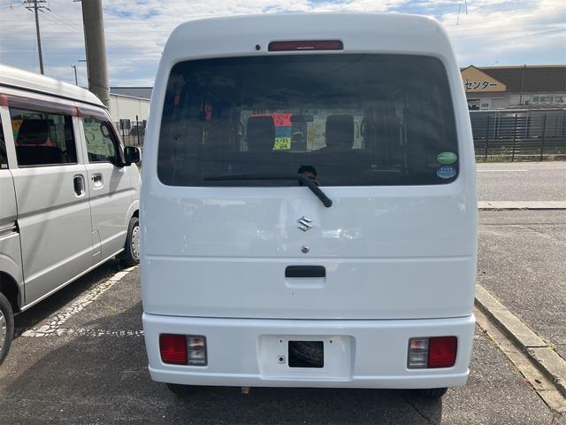 エブリイ ＰＣ　４ＷＤ　ＡＴ　ＥＴＣ　両側スライドドア　キーレスエントリー　盗難防止システム　エアコン　パワーステアリング　パワーウィンドウ　運転席エアバッグ　助手席エアバッグ（5枚目）