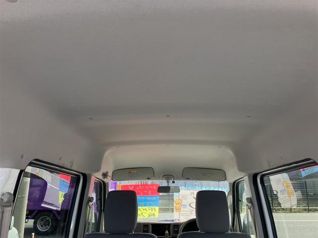エブリイ ＰＣ　４ＷＤ　ＡＴ　ＥＴＣ　両側スライドドア　キーレスエントリー　盗難防止システム　エアコン　パワーステアリング　パワーウィンドウ　運転席エアバッグ　助手席エアバッグ（9枚目）