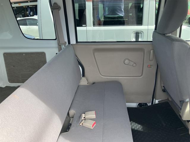 エブリイ ＰＣ　４ＷＤ　ＡＴ　ＥＴＣ　両側スライドドア　キーレスエントリー　盗難防止システム　エアコン　パワーステアリング　パワーウィンドウ　運転席エアバッグ　助手席エアバッグ（11枚目）