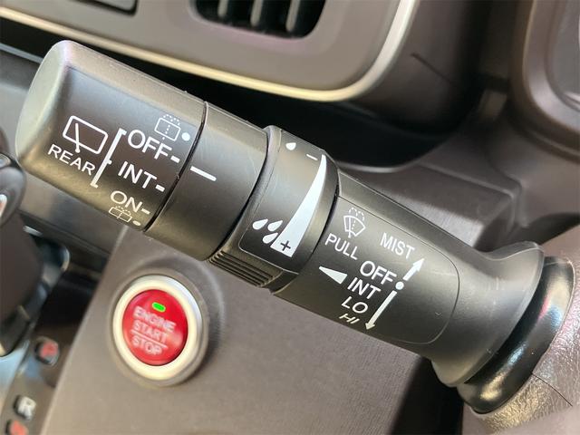 Ｎ－ＯＮＥ Ｇ・Ｌパッケージ　４ＷＤ　ＥＴＣ　バックカメラ　オートライト　ＨＩＤ　スマートキー　アイドリングストップ　電動格納ミラー　シートヒーター　ベンチシート　ＣＶＴ　盗難防止システム　ＡＢＳ　ＥＳＣ　ＣＤ　ＤＶＤ再生　ＵＳＢ（9枚目）