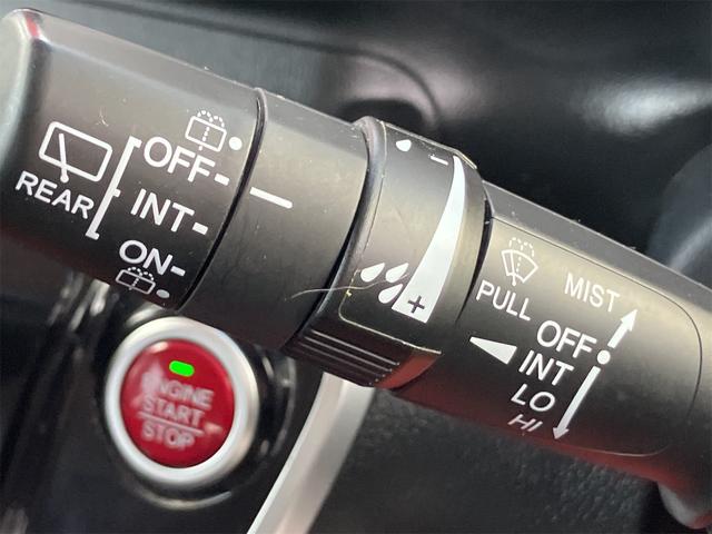 Ｎ－ＢＯＸカスタム Ｇ・Ｌパッケージ　４ＷＤ　ＥＴＣ　バックカメラ　両側スライド・片側電動　ナビ　ＴＶ　オートライト　ＨＩＤ　スマートキー　アイドリングストップ　電動格納ミラー　シートヒーター　ベンチシート　ＣＶＴ　盗難防止システム（38枚目）