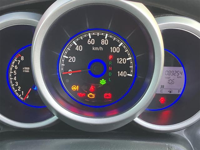 Ｎ－ＢＯＸカスタム Ｇ・Ｌパッケージ　４ＷＤ　両側スライド・片側電動　オートライト　スマートキー　アイドリングストップ　電動格納ミラー　シートヒーター　ベンチシート　ＣＶＴ　盗難防止システム　ＡＢＳ　ＥＳＣ　アルミホイール　衝突安全ボディ（31枚目）