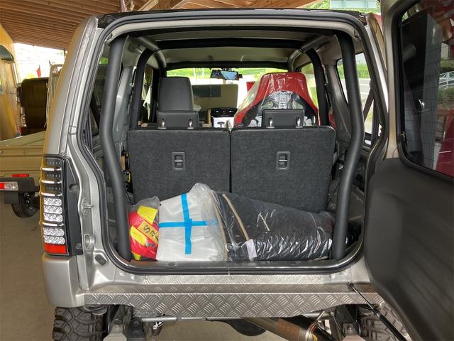 ジムニー ランドベンチャー　４ＷＤ　ドライブレコーダー　ＥＴＣ　ＴＶ　キーレスエントリー　シートヒーター　ＡＴ　ＡＢＳ　ＣＤ　ＤＶＤ再生　ＵＳＢ　Ｂｌｕｅｔｏｏｔｈ　アルミホイール　衝突安全ボディ　エアコン　パワーウィンドウ（5枚目）
