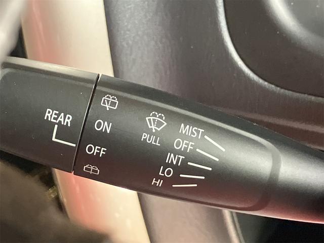 ジムニー ランドベンチャー　４ＷＤ　ドライブレコーダー　ＥＴＣ　ＴＶ　キーレスエントリー　シートヒーター　ＡＴ　ＡＢＳ　ＣＤ　ＤＶＤ再生　ＵＳＢ　Ｂｌｕｅｔｏｏｔｈ　アルミホイール　衝突安全ボディ　エアコン　パワーウィンドウ（13枚目）