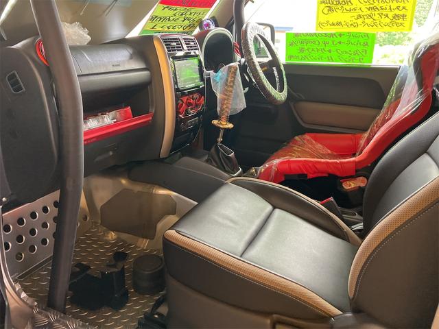 ジムニー ランドベンチャー　４ＷＤ　ドライブレコーダー　ＥＴＣ　ＴＶ　キーレスエントリー　シートヒーター　ＡＴ　ＡＢＳ　ＣＤ　ＤＶＤ再生　ＵＳＢ　Ｂｌｕｅｔｏｏｔｈ　アルミホイール　衝突安全ボディ　エアコン　パワーウィンドウ（17枚目）