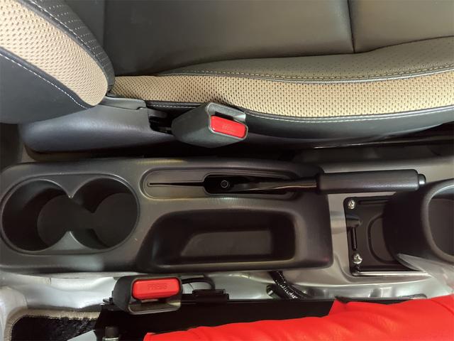 ジムニー ランドベンチャー　４ＷＤ　ドライブレコーダー　ＥＴＣ　ＴＶ　キーレスエントリー　シートヒーター　ＡＴ　ＡＢＳ　ＣＤ　ＤＶＤ再生　ＵＳＢ　Ｂｌｕｅｔｏｏｔｈ　アルミホイール　衝突安全ボディ　エアコン　パワーウィンドウ（28枚目）