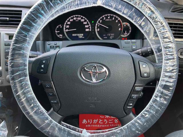 クラウンマジェスタ Ｃタイプｉ－Ｆｏｕｒ　４ＷＤ　ドライブレコーダー　ＥＴＣ　オートクルーズコントロール　バックカメラ　ナビ　アルミホイール　オートライト　ＨＩＤ　ＡＴ　シートヒーター　スマートキー　盗難防止システム　パワーシート　ＣＤ（3枚目）