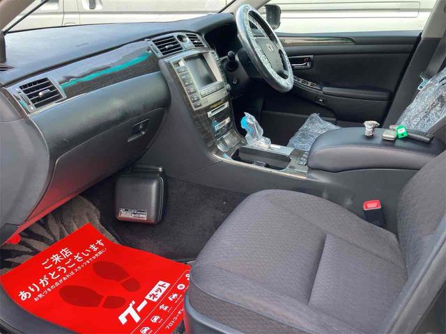 クラウンマジェスタ Ｃタイプｉ－Ｆｏｕｒ　４ＷＤ　ドライブレコーダー　ＥＴＣ　オートクルーズコントロール　バックカメラ　ナビ　アルミホイール　オートライト　ＨＩＤ　ＡＴ　シートヒーター　スマートキー　盗難防止システム　パワーシート　ＣＤ（40枚目）
