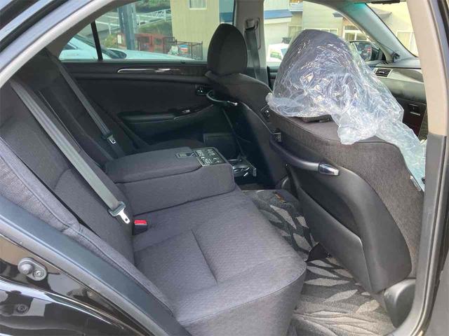 クラウンマジェスタ Ｃタイプｉ－Ｆｏｕｒ　４ＷＤ　ドライブレコーダー　ＥＴＣ　オートクルーズコントロール　バックカメラ　ナビ　アルミホイール　オートライト　ＨＩＤ　ＡＴ　シートヒーター　スマートキー　盗難防止システム　パワーシート　ＣＤ（56枚目）