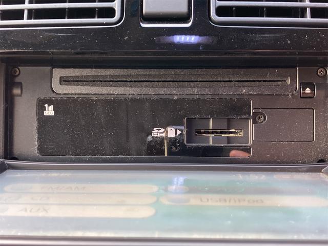 ムーヴ カスタム　Ｘリミテッド　４ＷＤ　バックカメラ　ナビ　ＴＶ　オートライト　ＨＩＤ　スマートキー　アイドリングストップ　ベンチシート　ＣＶＴ　盗難防止システム　ＡＢＳ　ＣＤ　ＵＳＢ　ミュージックプレイヤー接続可　アルミホイール（7枚目）