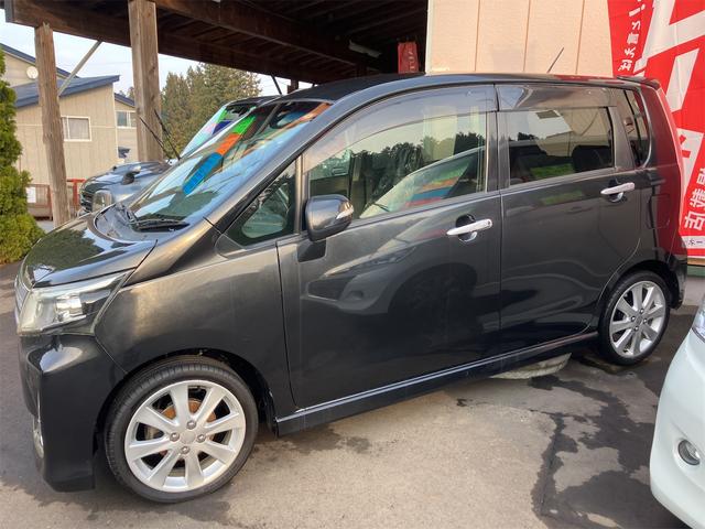 ムーヴ カスタム　Ｘリミテッド　４ＷＤ　バックカメラ　ナビ　ＴＶ　オートライト　ＨＩＤ　スマートキー　アイドリングストップ　ベンチシート　ＣＶＴ　盗難防止システム　ＡＢＳ　ＣＤ　ＵＳＢ　ミュージックプレイヤー接続可　アルミホイール（17枚目）