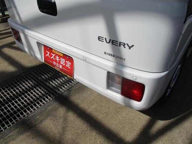 エブリイ ＰＡリミテッド　６型　４ＷＤ　５ＭＴ　衝突被害軽減ブレーキ　スライドドア　４ＷＤ　衝突被害軽減システム　アイドリングストップ　横滑り防止機能　衝突安全ボディ　盗難防止システム　ＦＭ／ＡＭラジオ（64枚目）
