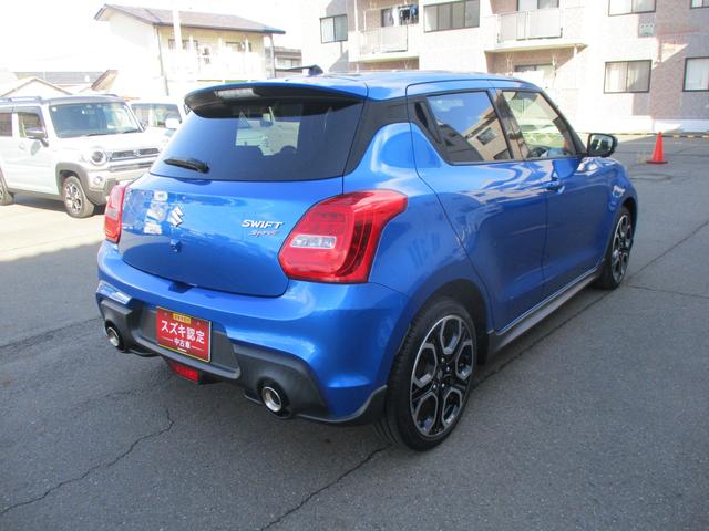 スイフト スポーツ　ＺＣ３３Ｓ　ＦＦ　６ＡＴ　衝突被害軽減ブレーキ　全方位モニター　ナビ　プッシュスタート　シートヒーター　オートエアコン　衝突被害軽減システム　横滑り防止機能　衝突安全ボディ　盗難防止システム（5枚目）