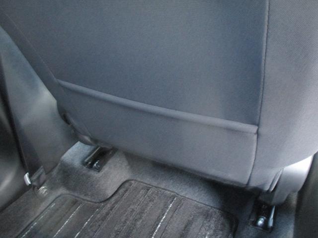 スイフト スポーツ　ＺＣ３３Ｓ　ＦＦ　６ＡＴ　衝突被害軽減ブレーキ　全方位モニター　ナビ　プッシュスタート　シートヒーター　オートエアコン　衝突被害軽減システム　横滑り防止機能　衝突安全ボディ　盗難防止システム（18枚目）